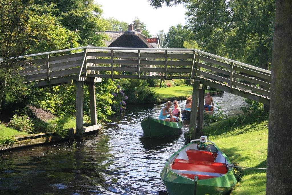 Hotel De Harmonie Giethoorn Exterior photo