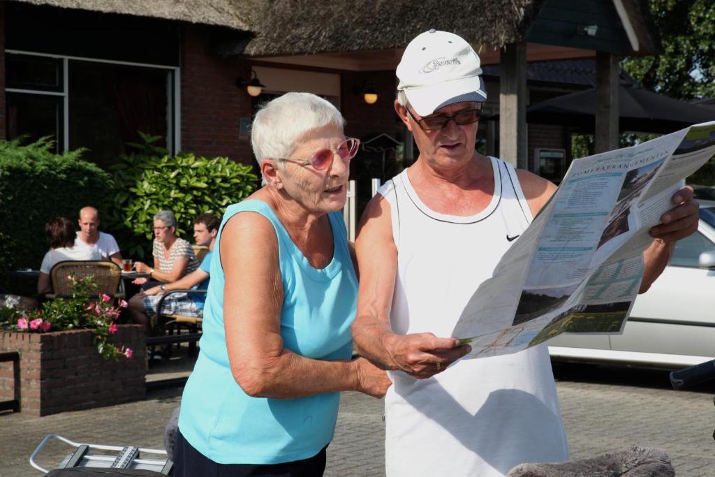 Hotel De Harmonie Giethoorn Exterior photo